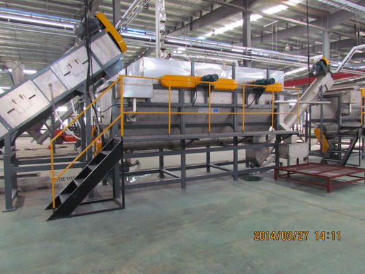 Plastic het Recyclingsmaalmachine van Ce, 2000kg/H-HUISDIERENfles Recyclingslijn