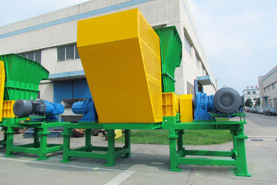PLC Ontvezelmachine van de Controle de Dubbele Schacht voor Plastic Recycling