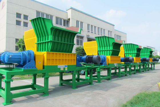 PLC Ontvezelmachine van de Controle de Dubbele Schacht voor Plastic Recycling