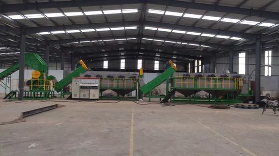 1000kg/h PE die film het verpletteren was met mulch bedekken en het recycling van machine