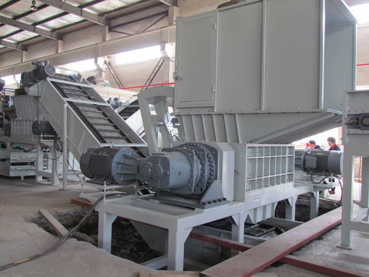 van de het Stevige Afval Dubbele Schacht van 22*2kw 20rpm de Ontvezelmachinemachine