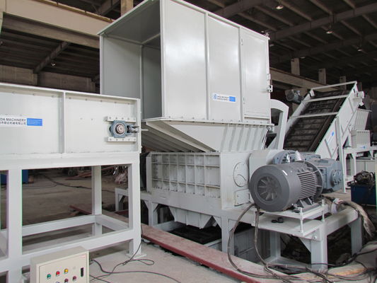 van de het Stevige Afval Dubbele Schacht van 22*2kw 20rpm de Ontvezelmachinemachine