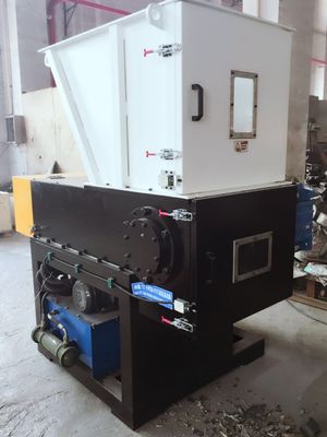 500kg/h ABS voegt Plastic Afval Verscheurende Machine samen
