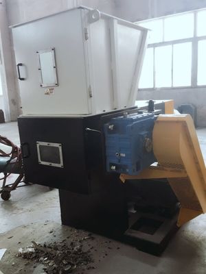 500kg/h ABS voegt Plastic Afval Verscheurende Machine samen