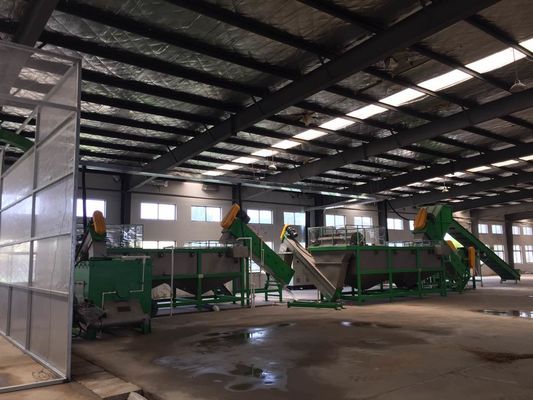 3000kg/h HUISDIEREN Plastic Fles Recyclingsmachines met het Verpletteren Was