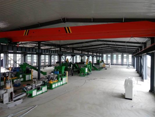3000kg/h HUISDIEREN Plastic Fles Recyclingsmachines met het Verpletteren Was