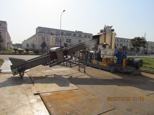 Het scherpe Samenpersen 130mm Schroef Machine van de Stadia de Natte Korreling