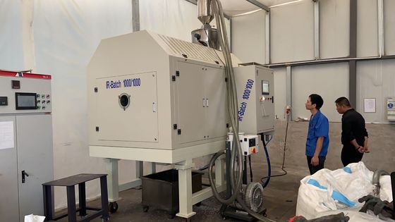 Plastic ontvochtigingstoestel voor de extruder die van het HUISDIERENblad machine, bladextruder, de machine van de het bladuitdrijving van het HUISDIERENpolycarbonaat maakt
