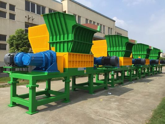 38 Ontvezelmachine van de Blad18.5kw de Plastic Trommel, Dubbele Schachtontvezelmachine Met geringe geluidssterkte